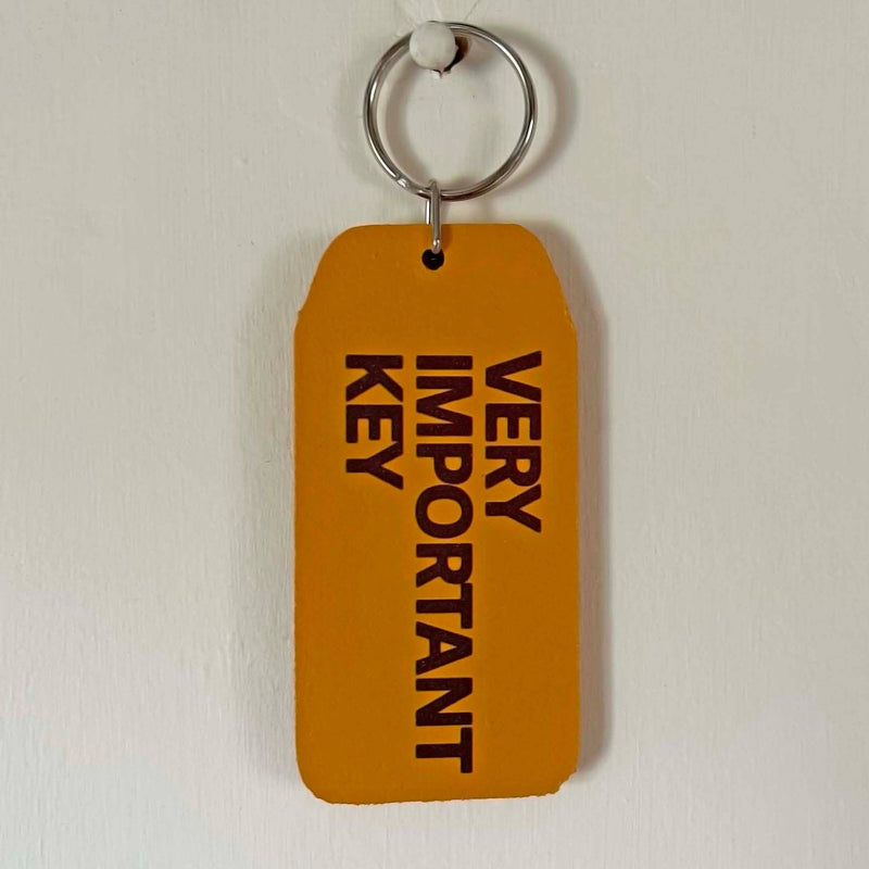 Very Important Key Wooden Keyring Keychain Key ring | Thorns – Thorns DIY