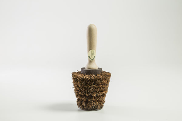 Nutscene Small Garden Pot Brush